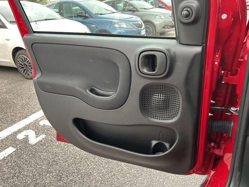 FIAT Panda New 1.0 70cv Hybrid Pandina
