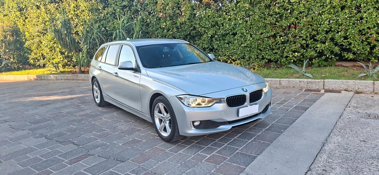 BMW 318D TOURING LUXURU CON CAMBIO AUTOMATICO