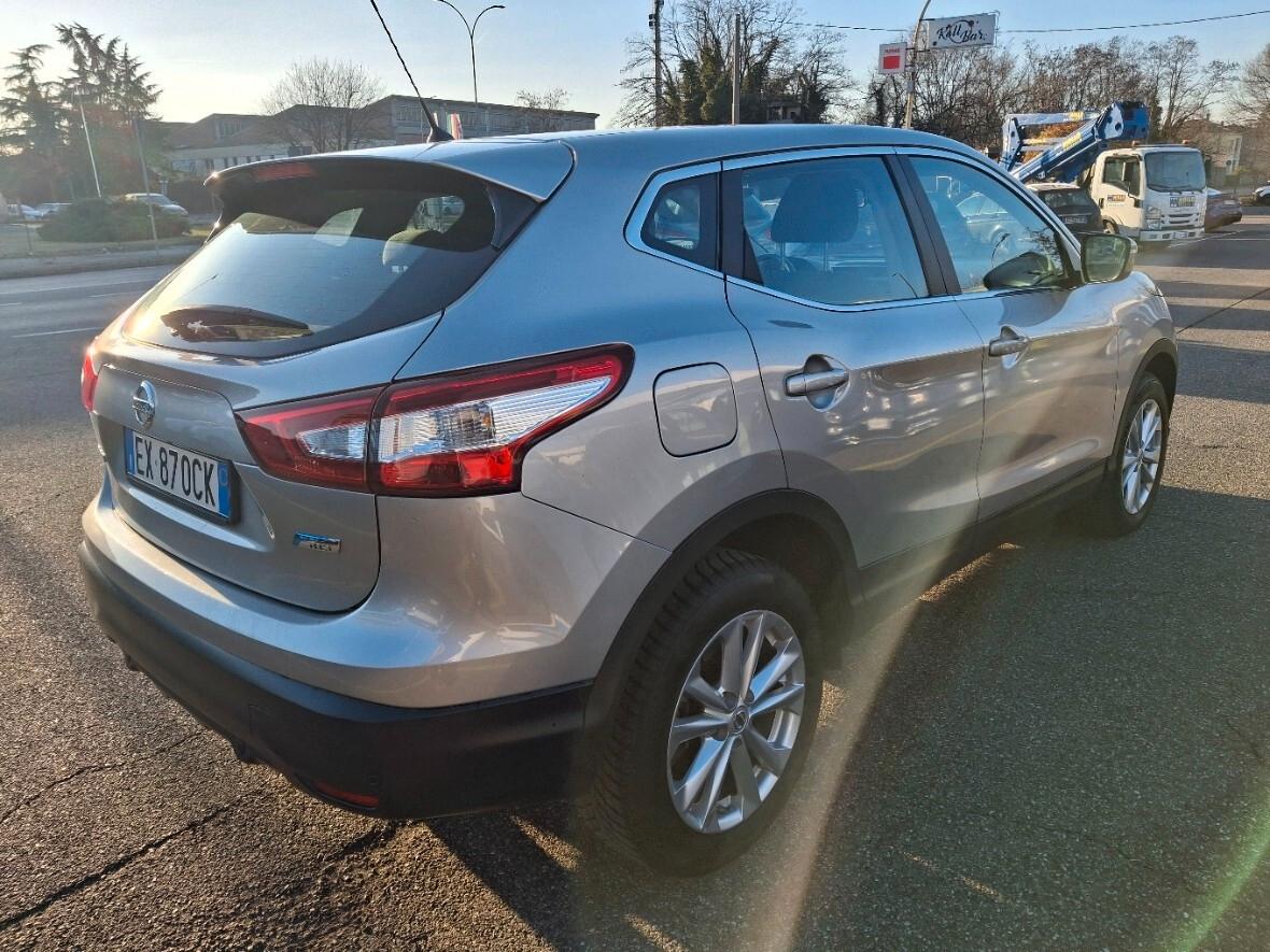 Nissan Qashqai 1.5 dCi DPF Acenta