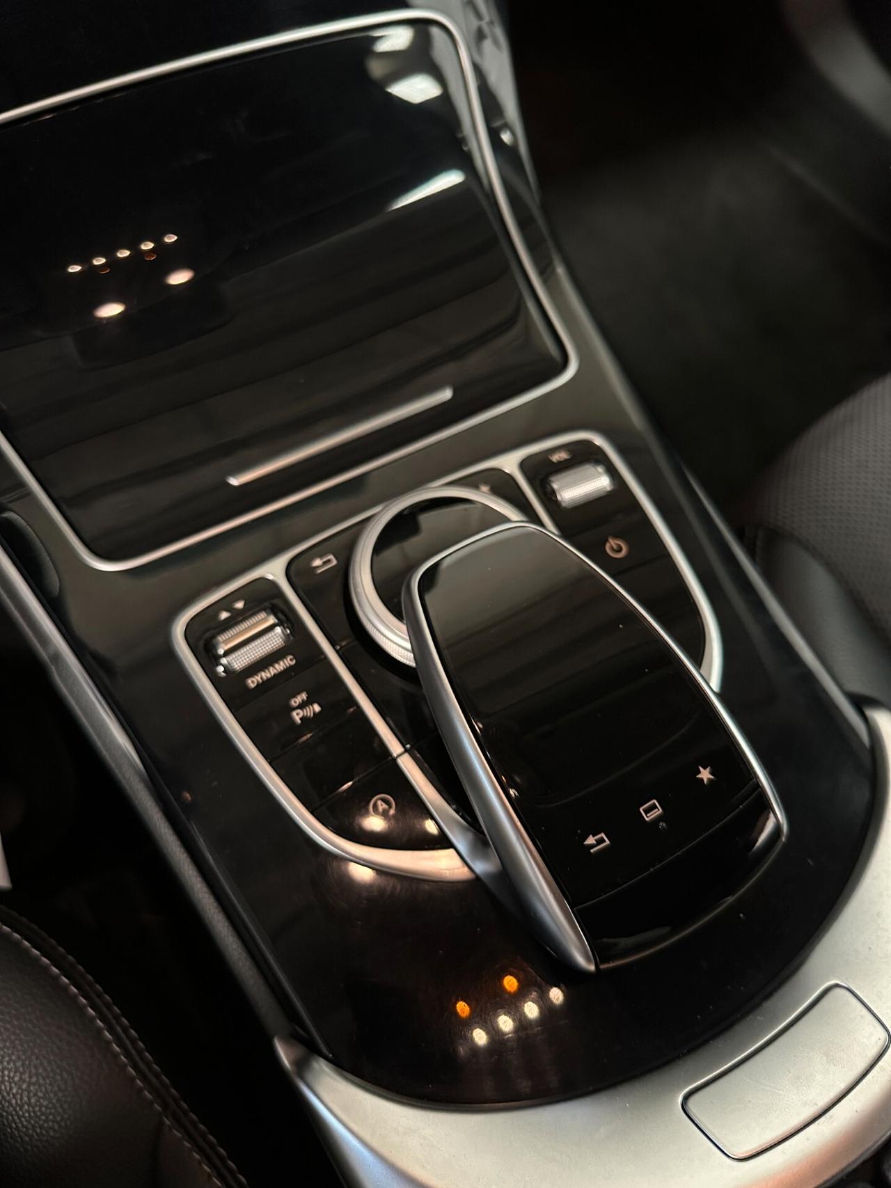 Mercedes-benz C 220d 170cv Auto Premium AMG Night Edition