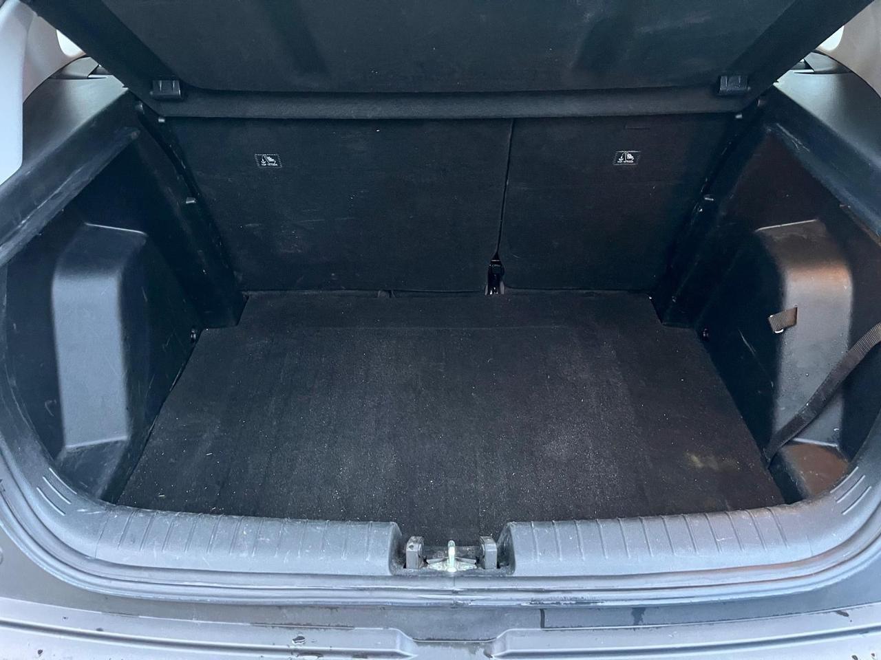 Hyundai bayon 1.2 hpi/benz-xline-full-2023