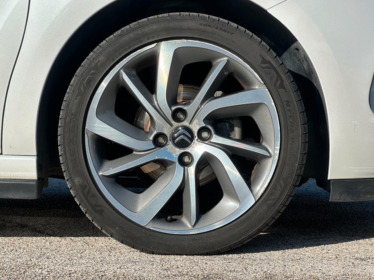 Ds DS3 3 BlueHDi 120 S&S So Irresistible