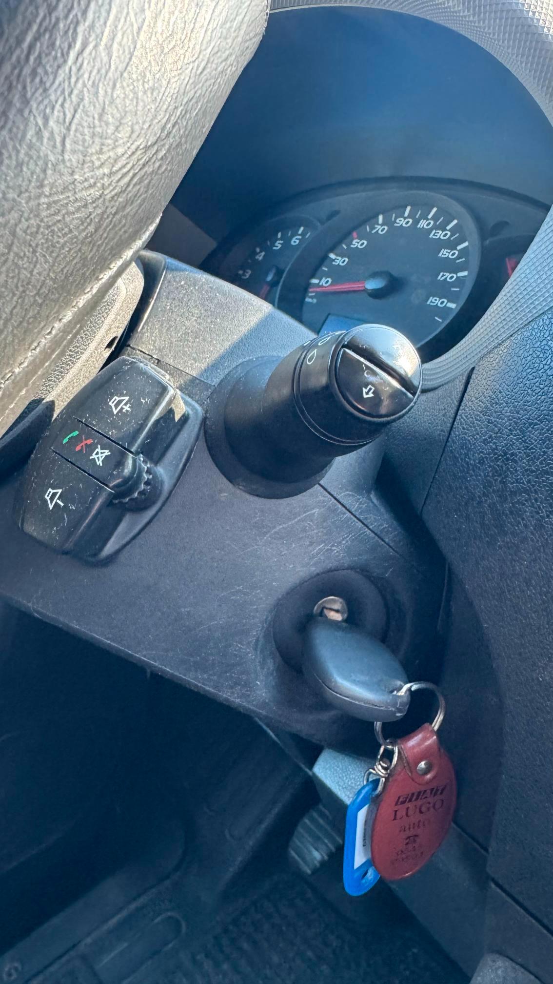 RENAULT Master T33 2.3 dci 125cv L2H2 E5