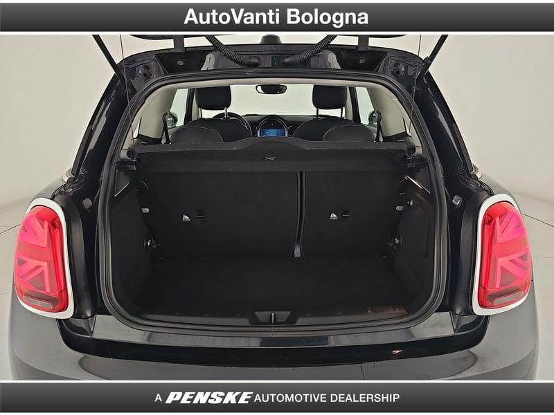 MINI Mini Mini 3p 1.5 Cooper Essential Premium Mid Package auto