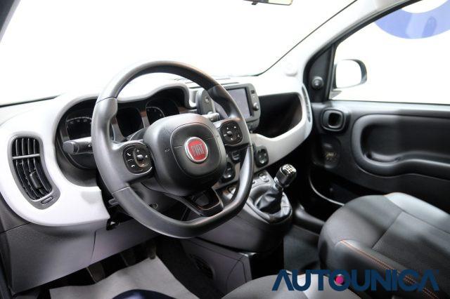 FIAT Panda CROSS 1.0 FIREFLY S&S HYBRID GARMIN NEOPATENTATI