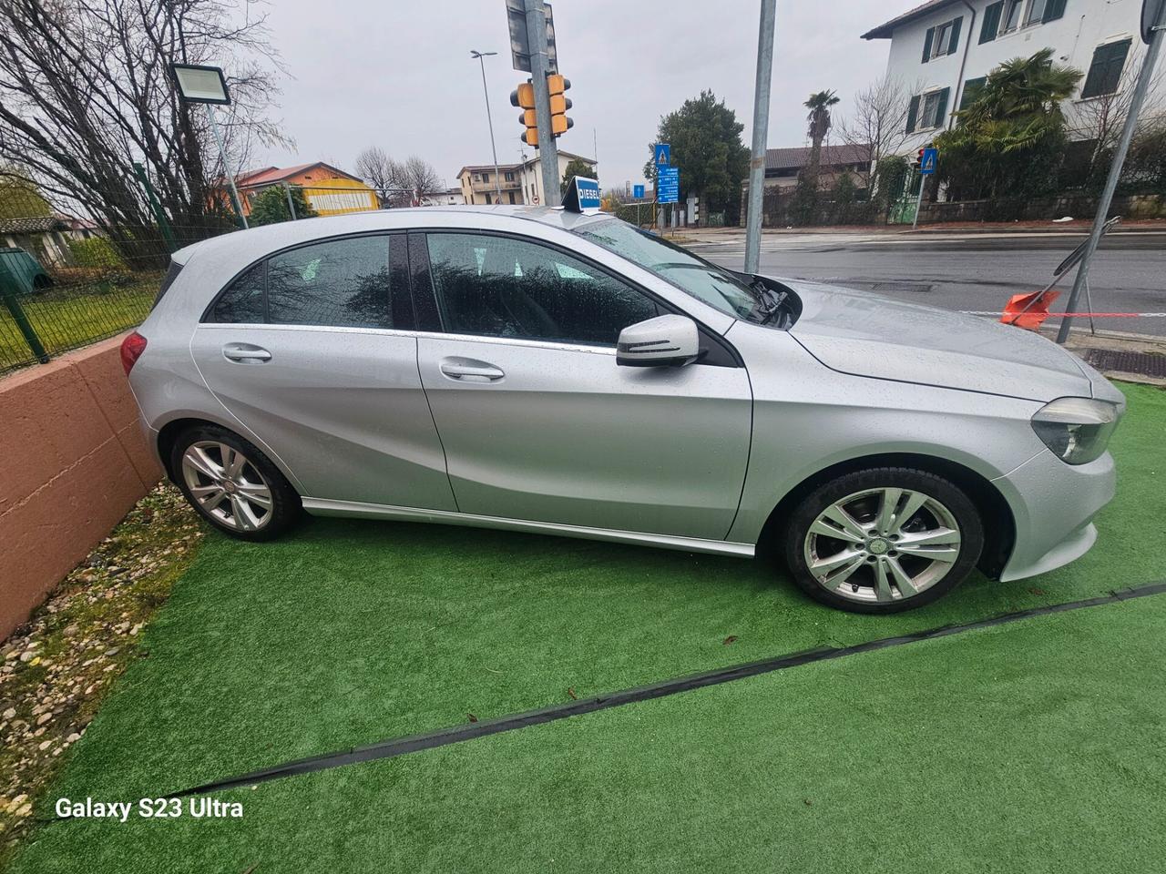Mercedes-benz A 160 d Premium