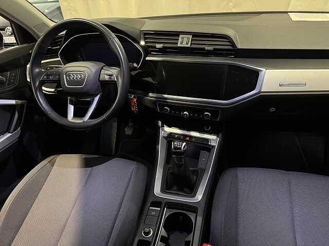 Audi Q3 35 TFSI S line edition