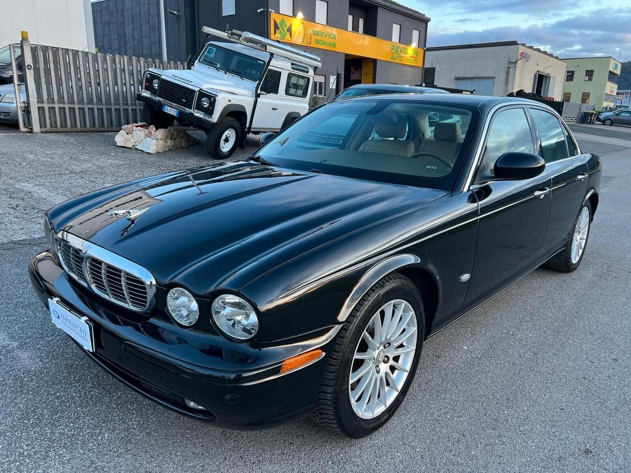 Jaguar XJ 2.7 D V6 cat Executive