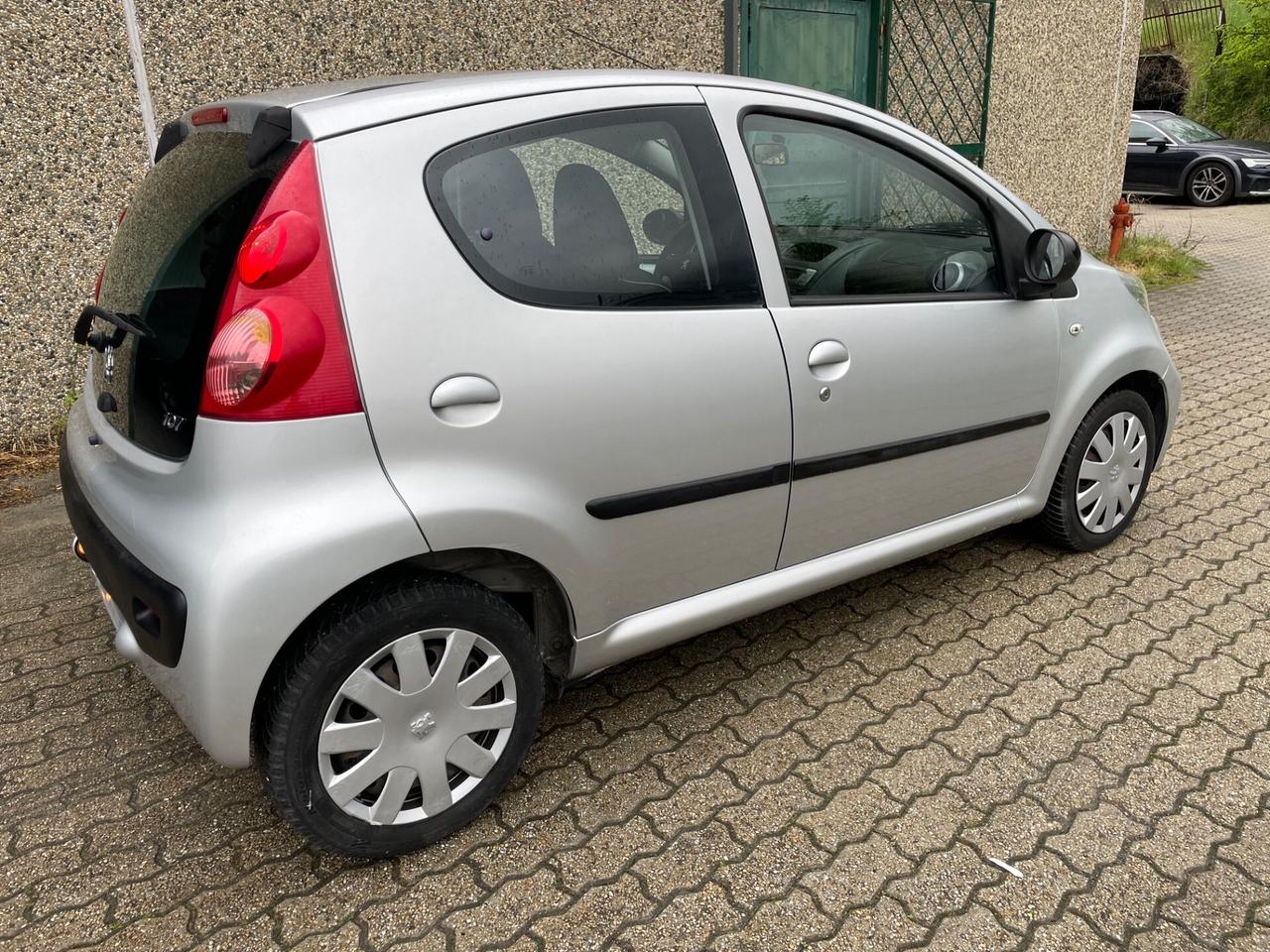 Peugeot 107 1.0 68CV 5p. Plaisir