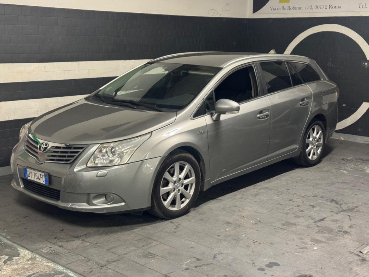Toyota Avensis 2.2 D-Cat aut. Wagon Executive