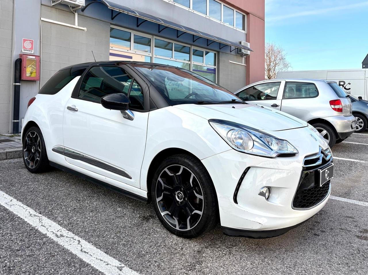 Ds DS3 3 1.4 HDi 70 Just Black