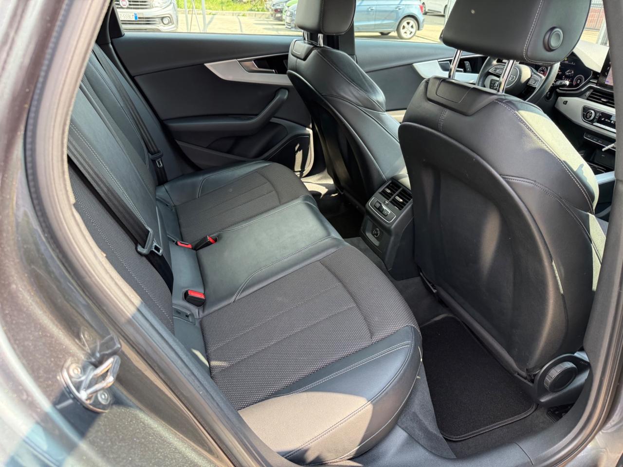 Audi A4 Avant 40 TDI 190 CVquattro S tronic line edition