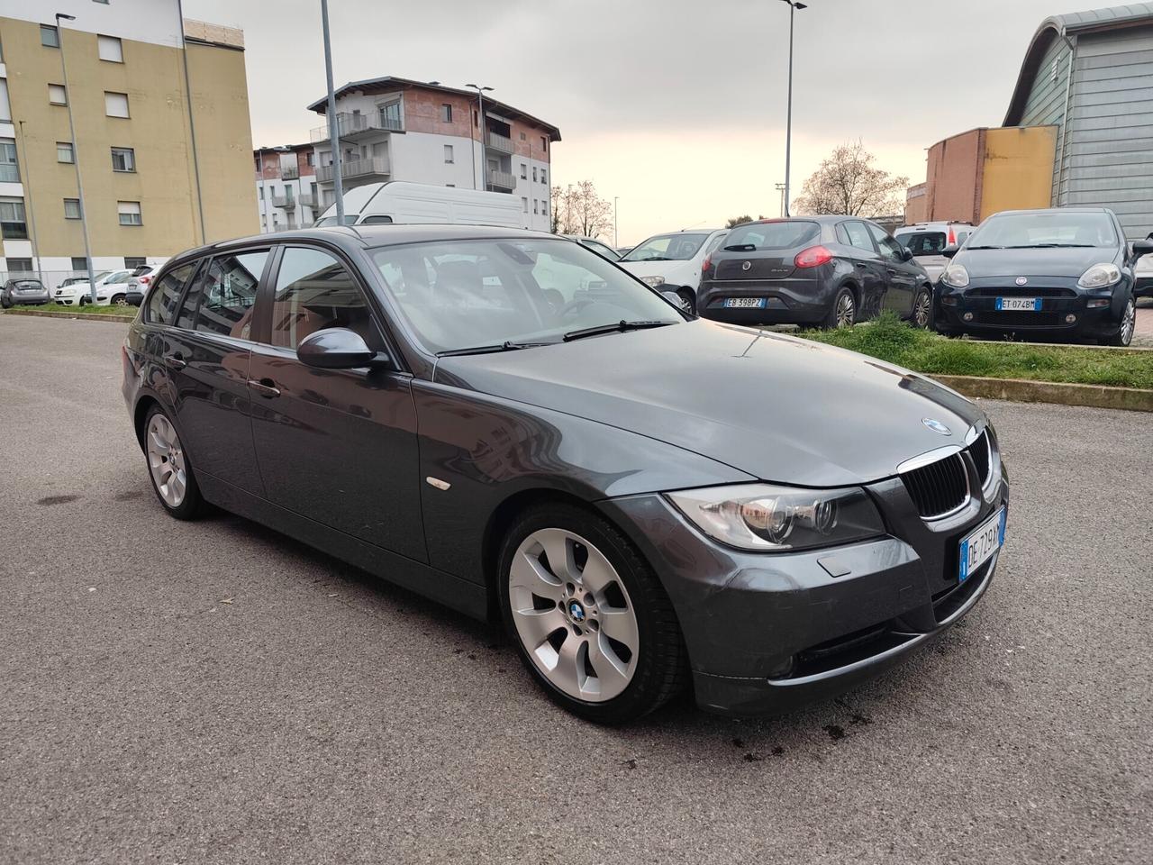 Bmw 320i Benz euro 4 Touring MSport