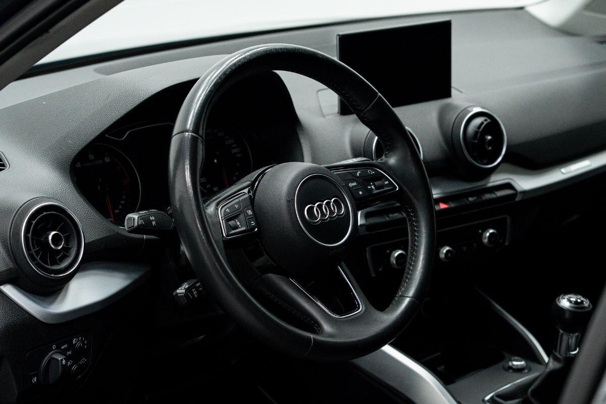 Audi Q2 30 TFSI Business