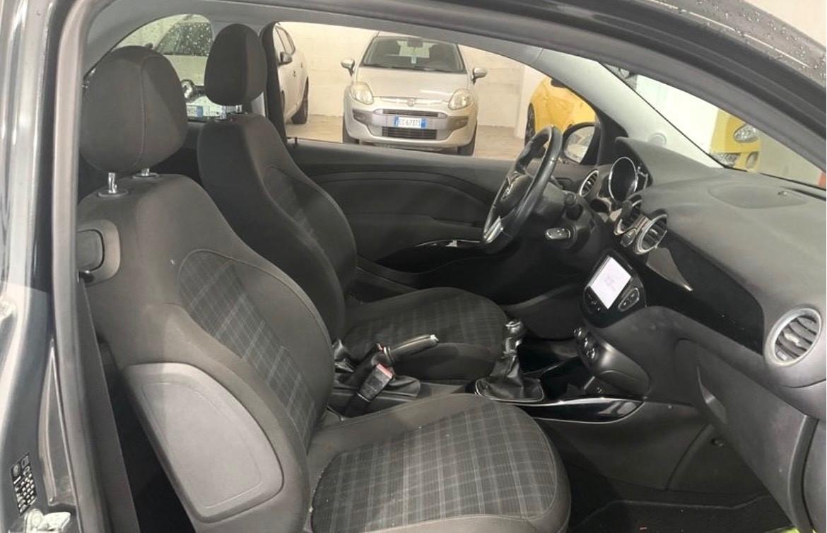 Opel Adam 1.2 Glam Neopatentati