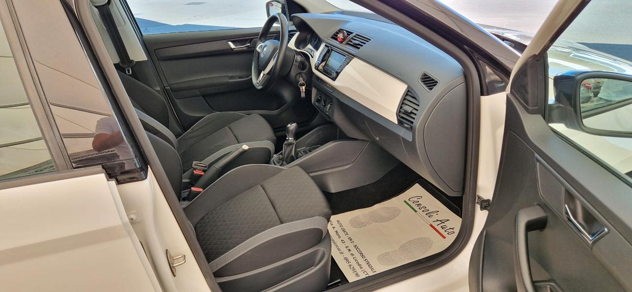 Skoda Fabia 1.0 MPi 75cv ** Tetto Panoramico **