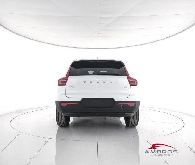 VOLVO XC40 B3 Mild hybrid Benzina Plus Dark