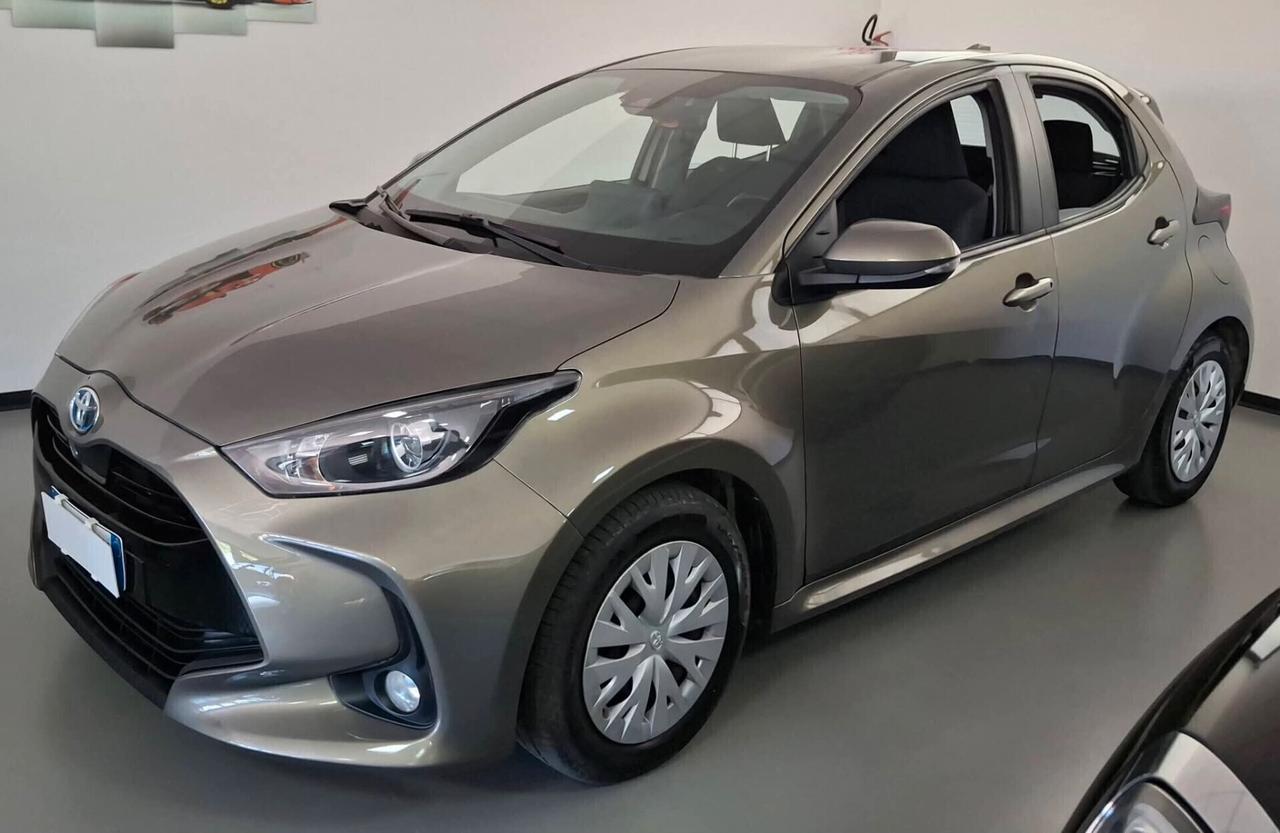 Toyota Yaris 1.5 full Hybrid 5 porte