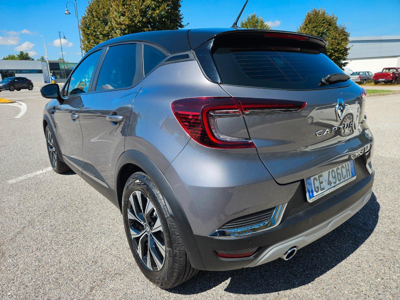 Renault Captur 1.5 blue dci Initiale Paris 115cv edc