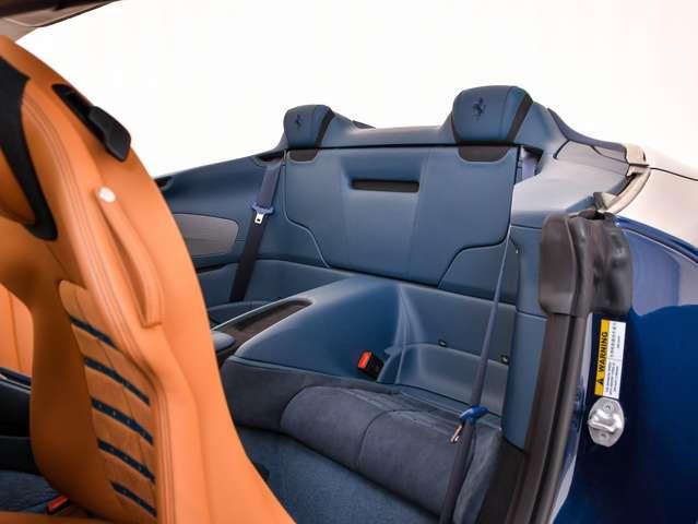 Ferrari Roma Spider