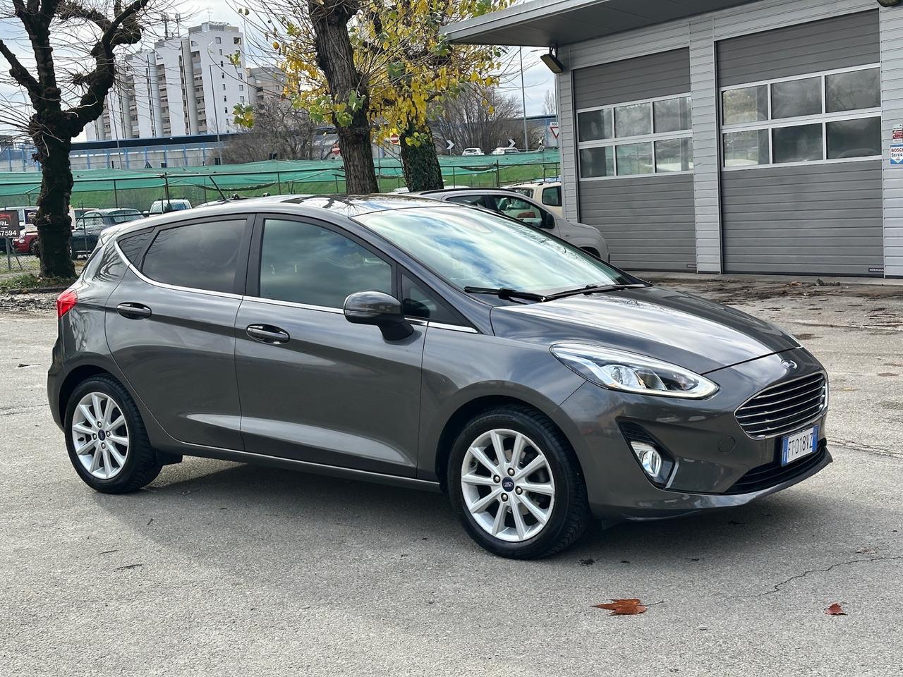 Ford Fiesta 1.5 EcoBlue 5 porte Vignale