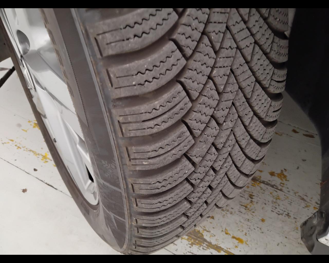 VOLKSWAGEN Polo VI 2022 - Polo 1.0 tsi R-Line 95cv