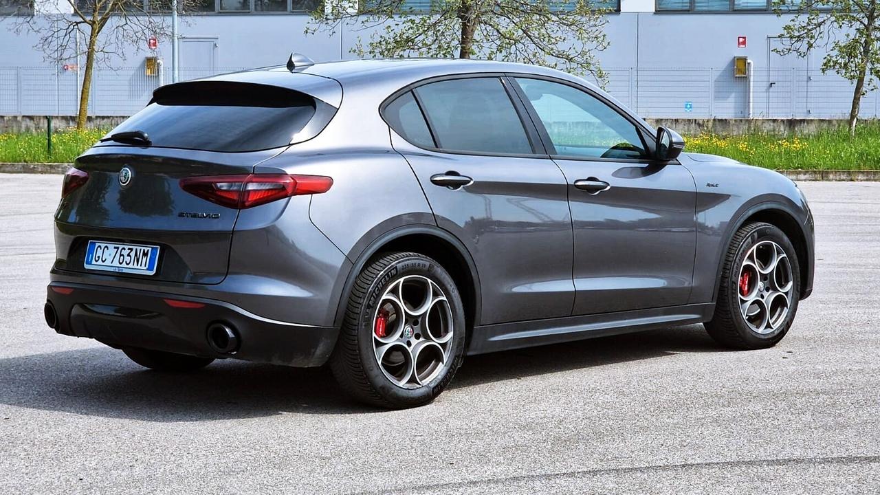 Alfa Romeo Stelvio 2.2 Turbodiesel 190 CV AT8 Q4 Sprint