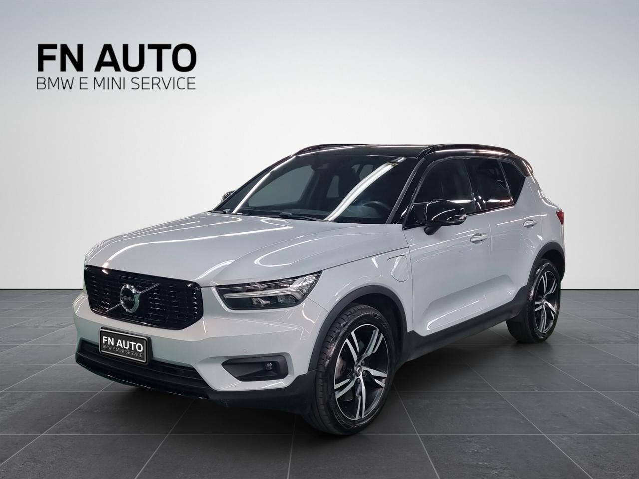 Volvo XC40 T5 Recharge Plug-in Hybrid R-design