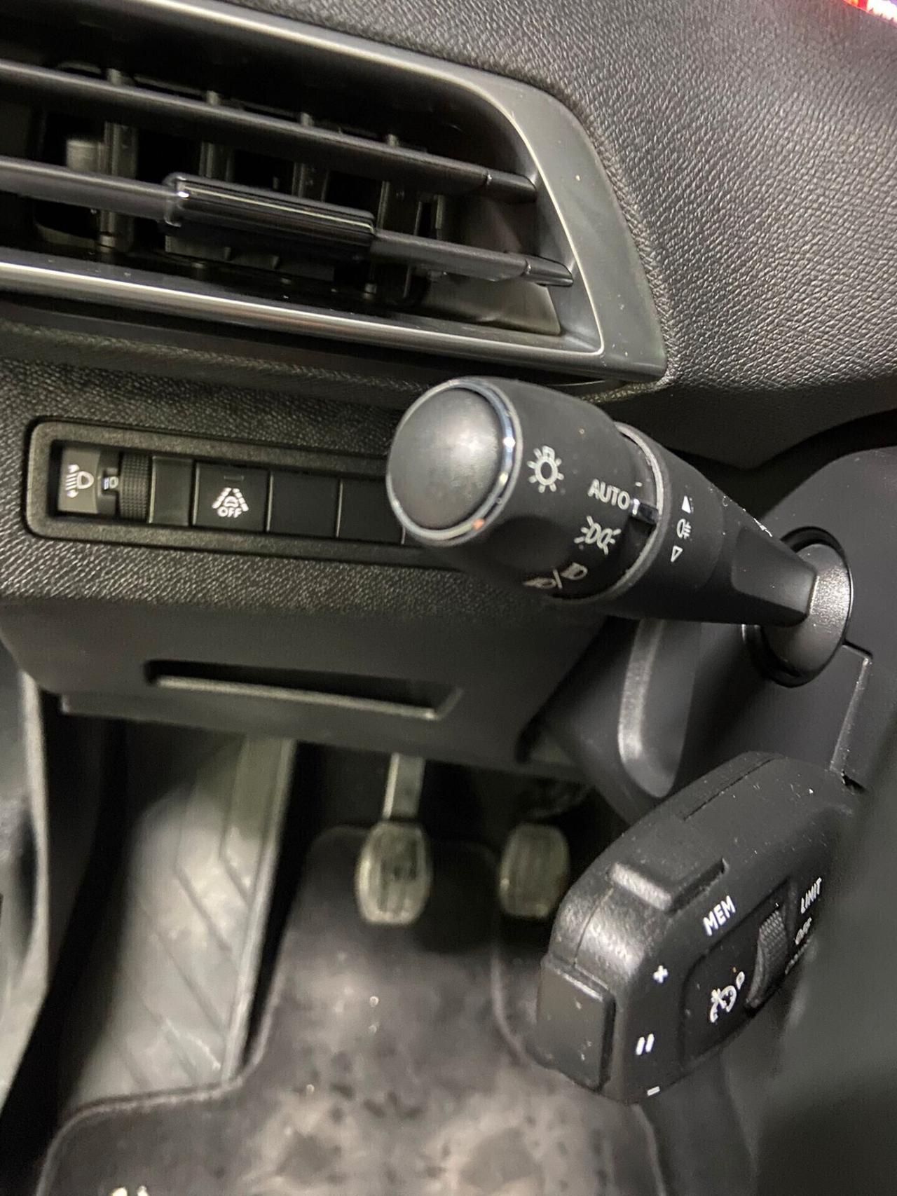 Peugeot 3008 BlueHDi 130 S&S Allure Pack