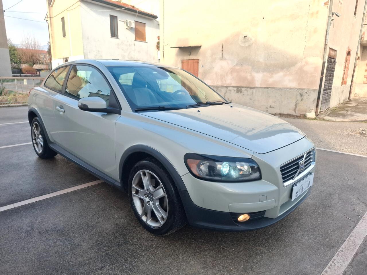 Volvo C30 2.0 D 136cv 6 Marce ok Neopatentati