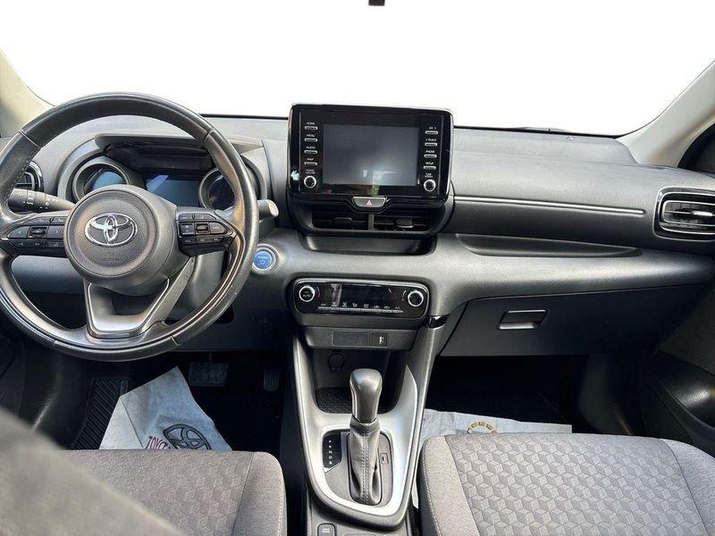 Toyota Yaris Hybrid Trend MY22