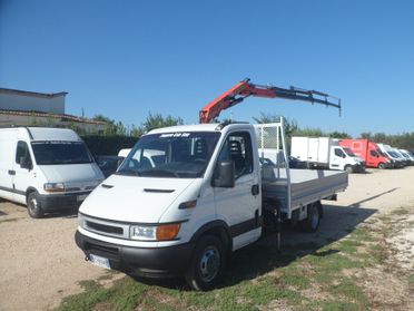 Iveco Daily 35c13 cassone fisso con gru