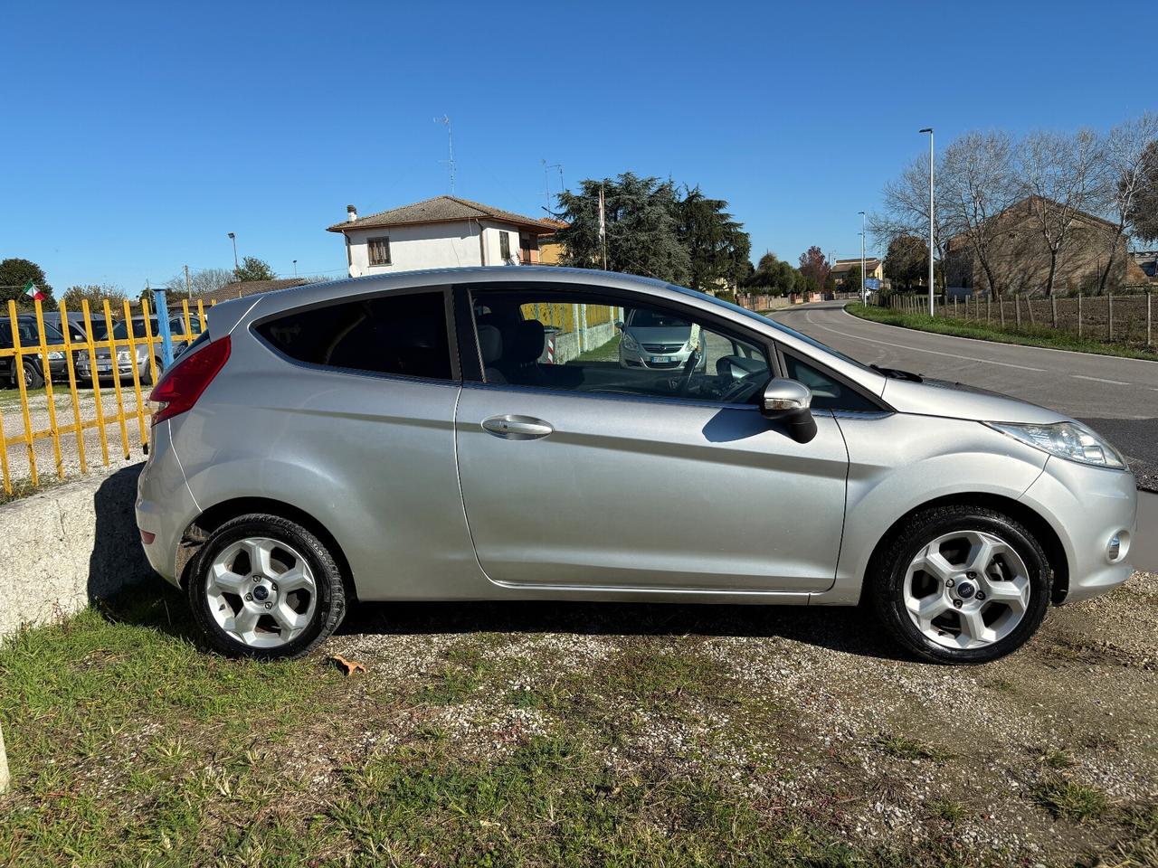 Ford Fiesta 1.4 96CV aut. 3 porte Titanium