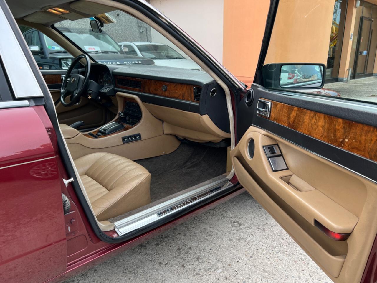 Jaguar XJ XJ6 4.0