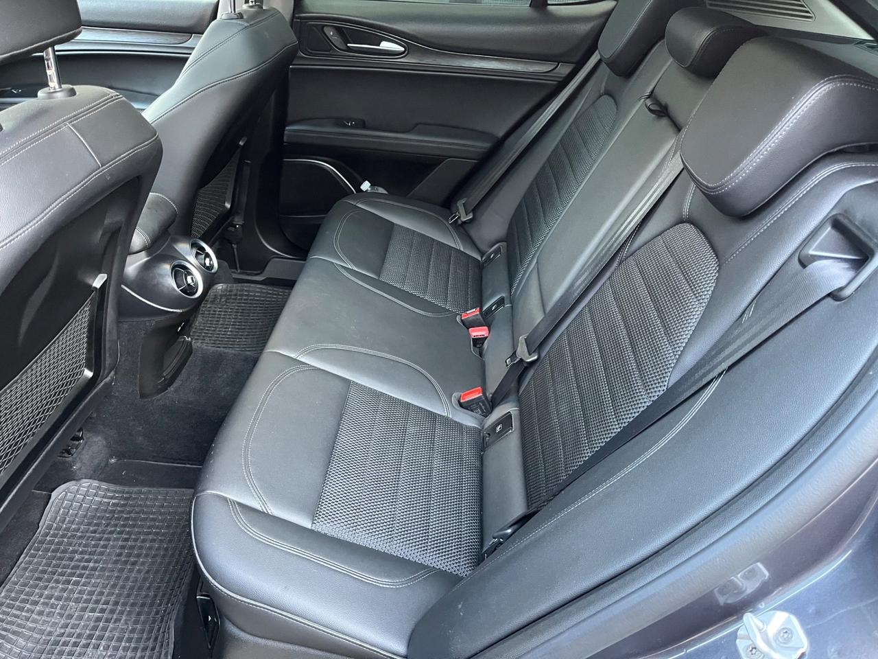 Alfa Romeo Stelvio 2.2 Turbodiesel 190 CV AT8 Q4 Executive