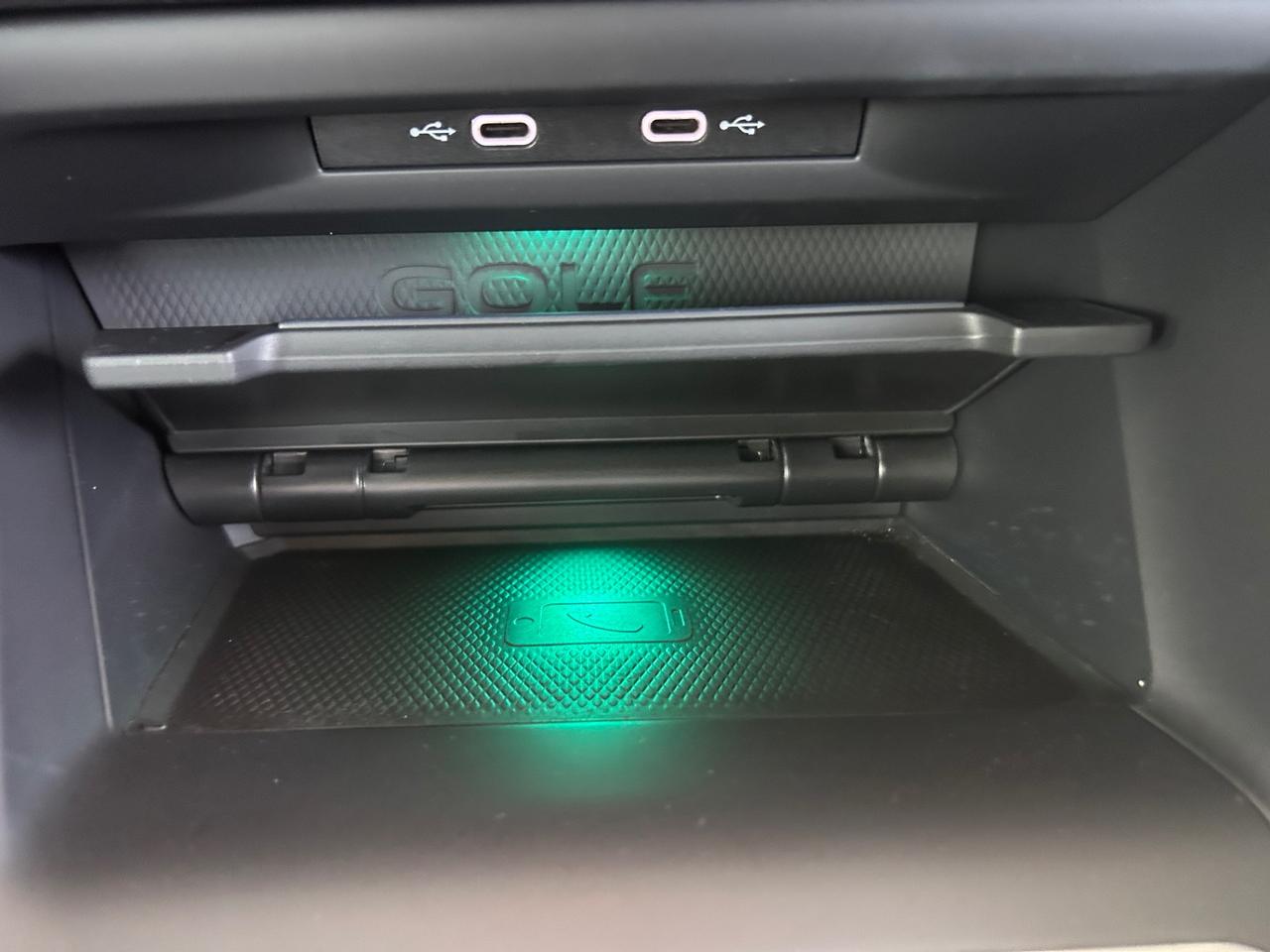 VOLKSWAGEN Golf 8 GTI