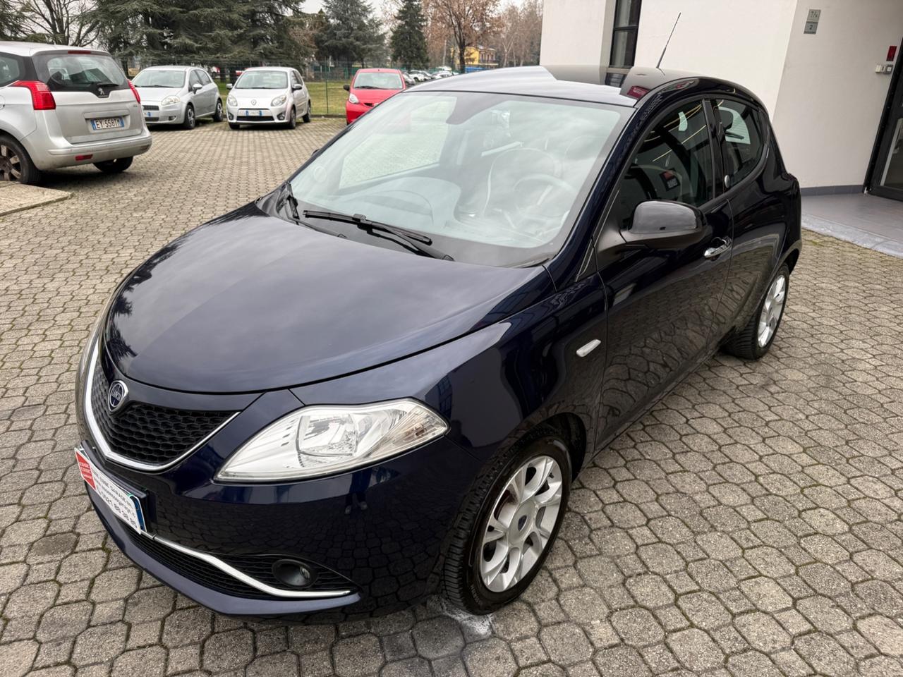 Lancia Ypsilon 1.2 69 CV 5 porte GPL Ecochic Gold