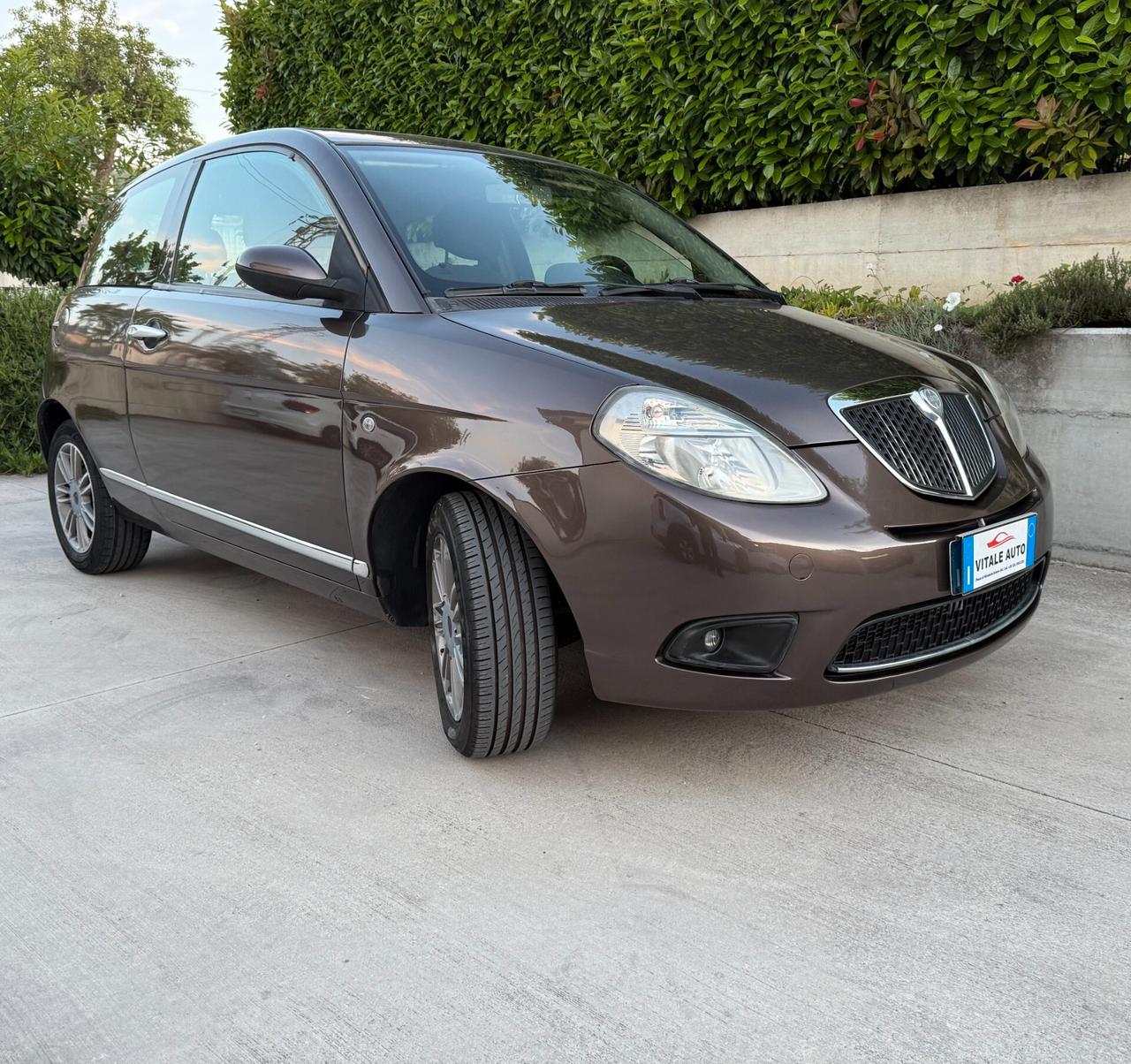Lancia Ypsilon 1.3 MJT 75 cv New Oro Plus