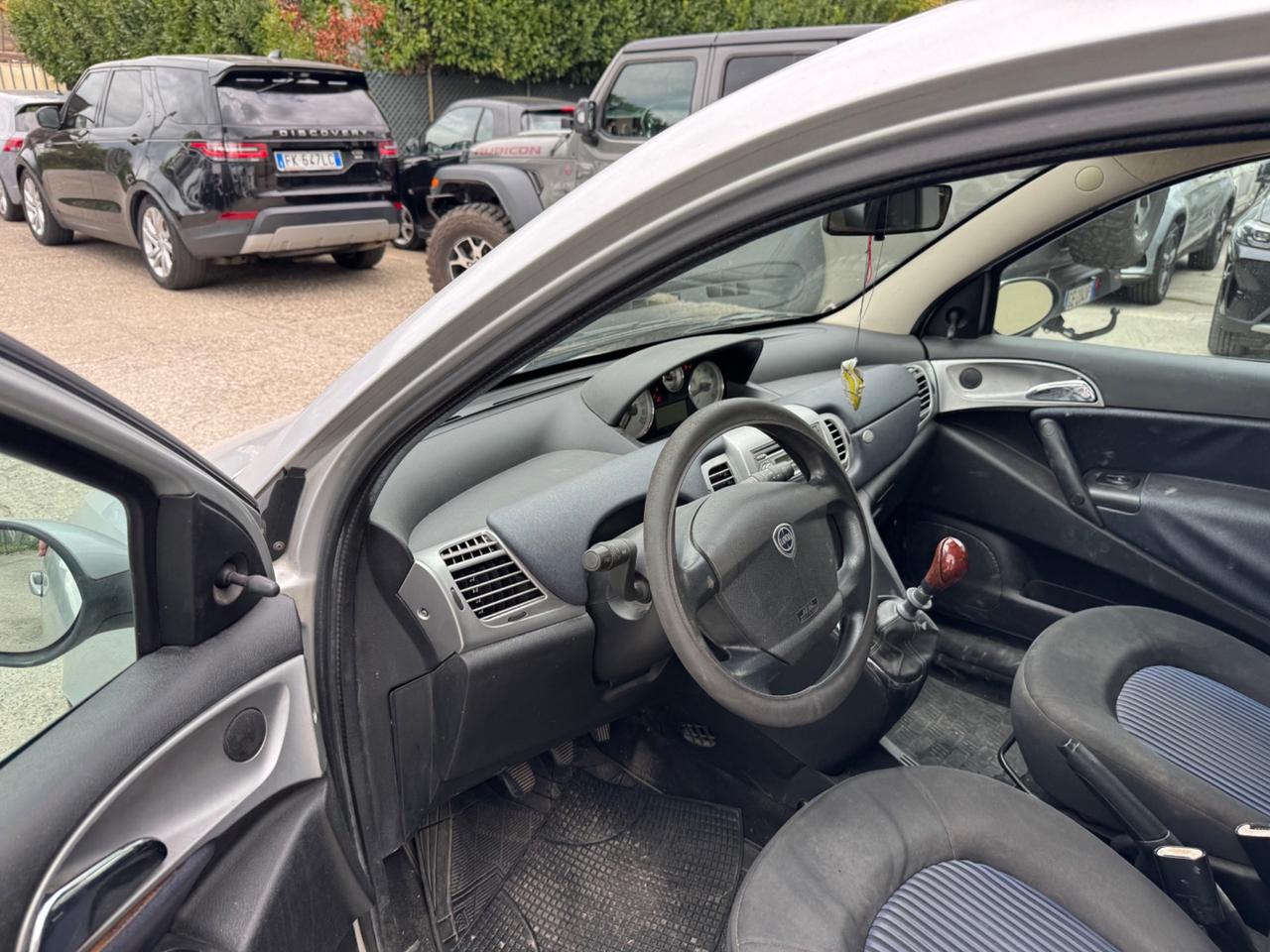 Lancia Ypsilon 1.2 Oro Plus