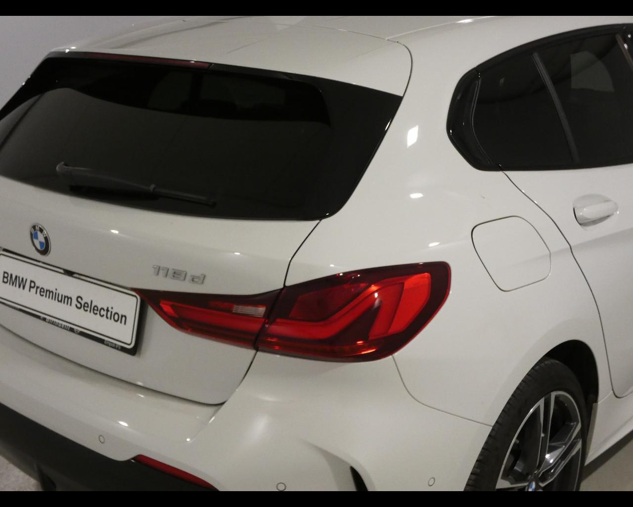 BMW Serie 1 (F40) - 118d 5p. Msport