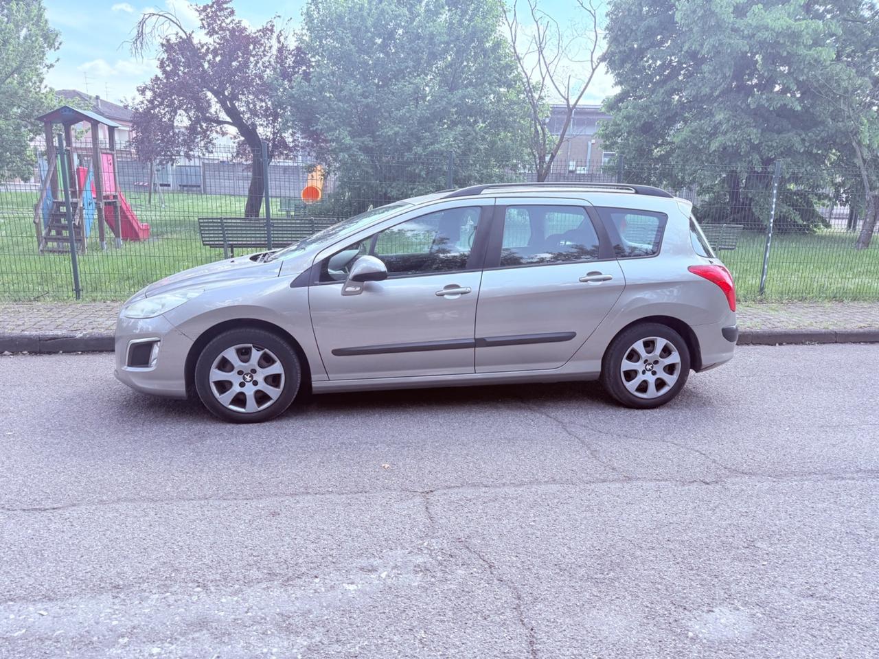 Peugeot 308 1.6 DIESEL- 140 MILA KM !!!! UNICO PROP!!!