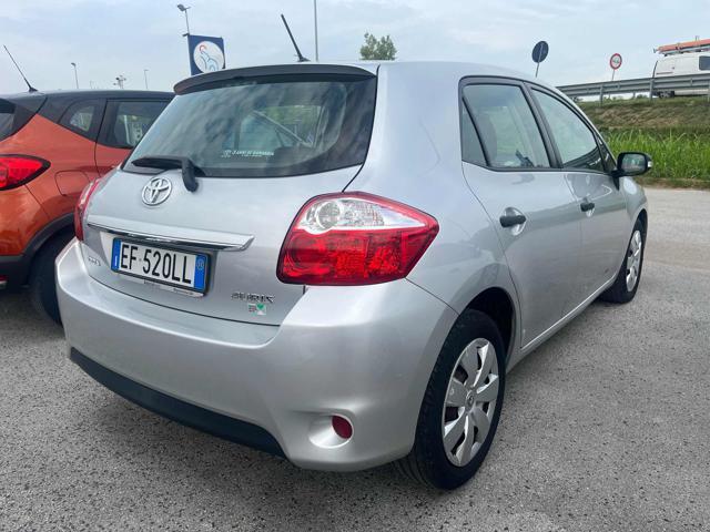 TOYOTA Auris 1.3 5 porte