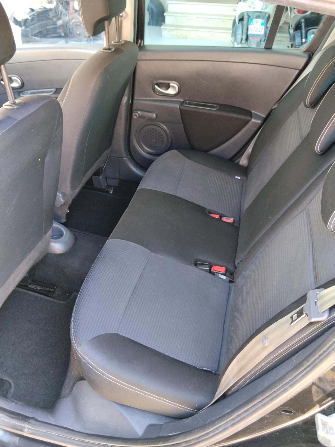 Renault Clio 1.2 16V 5 porte Dynamique