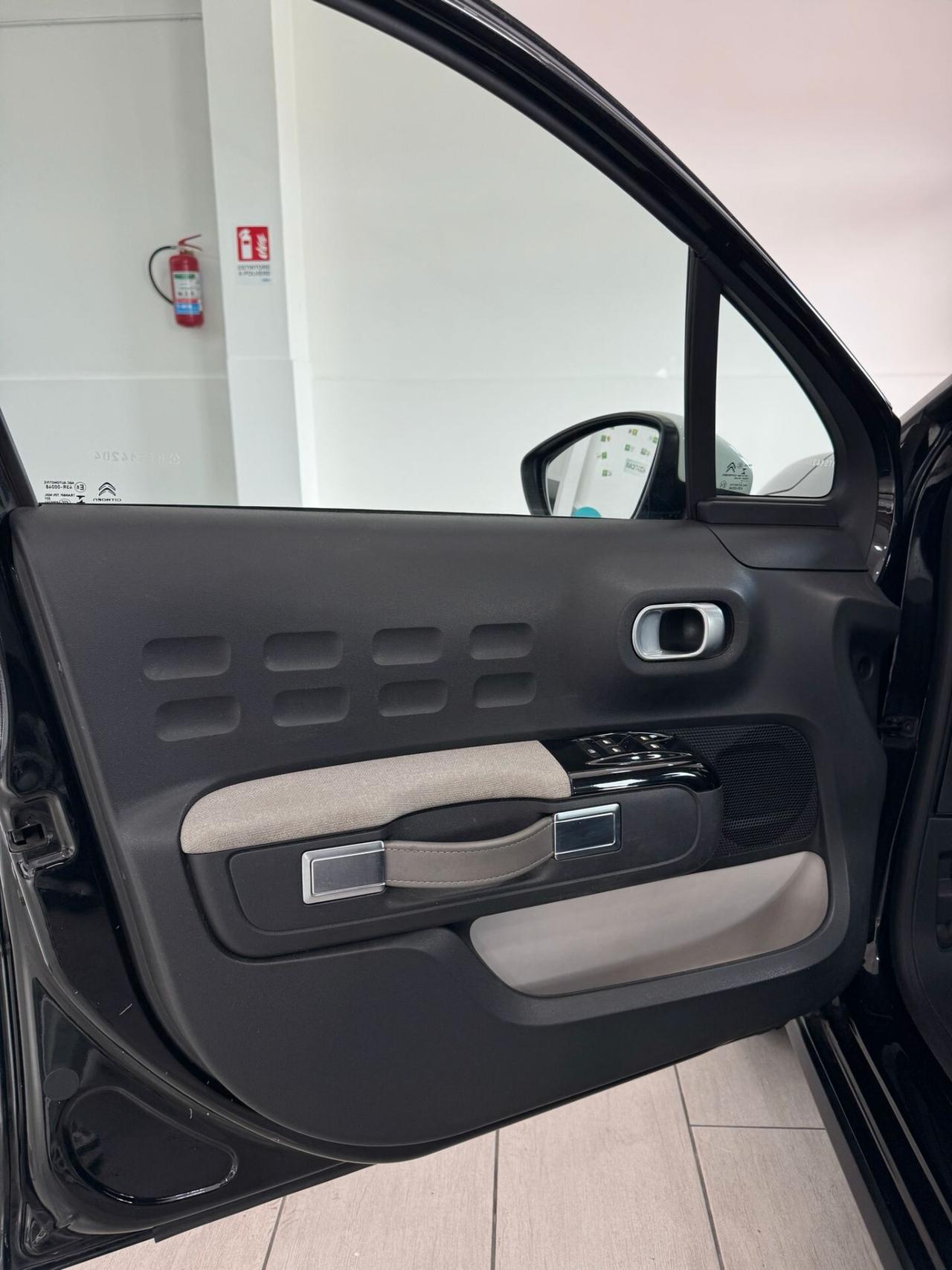 Citroen C3 PureTech 82 GPL Shine