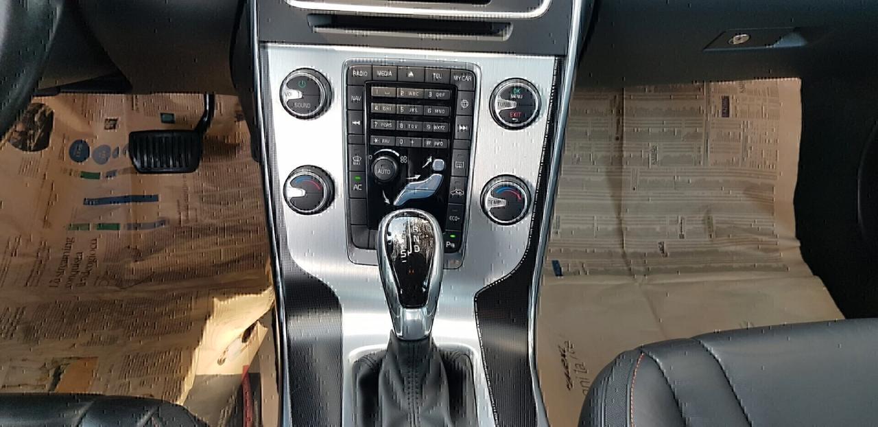 Volvo V60 2.0 d 150 cv D3 Geartronic Volvo Ocean Race,pelle,cambio automatico,navi,cruise control,cerchi 18