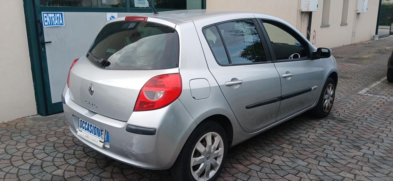 Renault Clio 1200 gpl