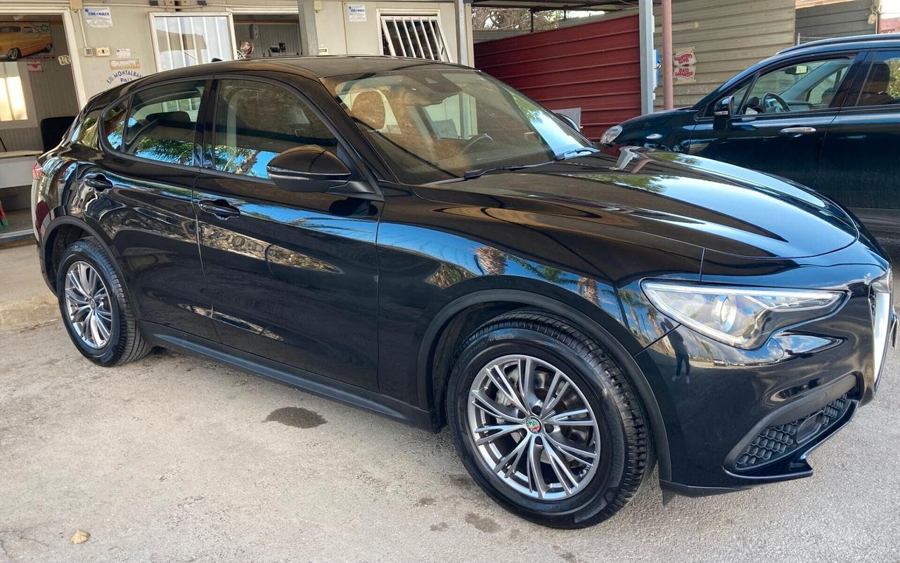 Alfa Romeo Stelvio 2.2 Turbodiesel 160 CV AT8 RWD Rosso Edizione