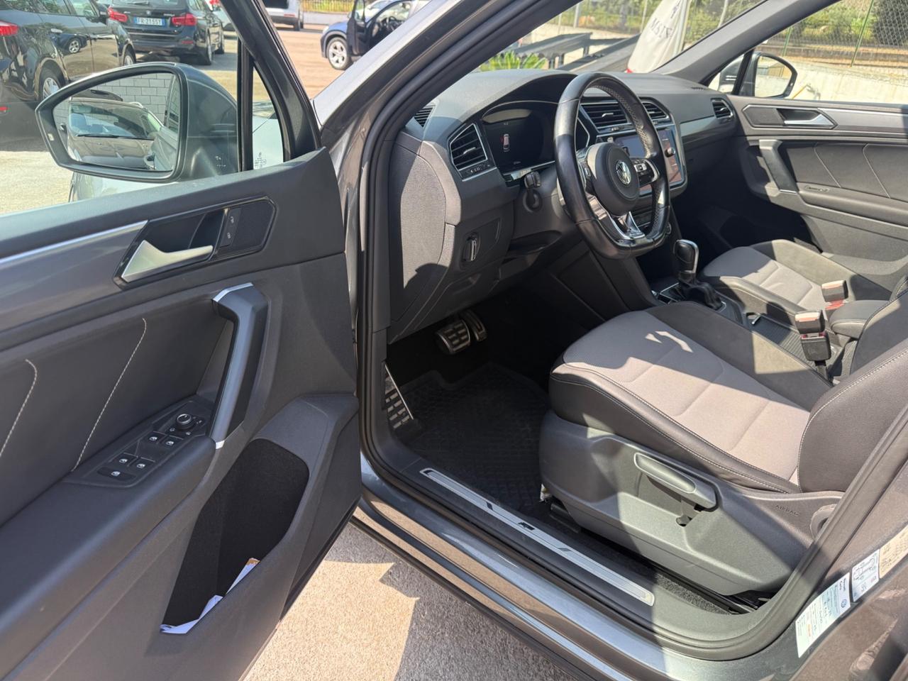 Volkswagen Tiguan 2.0 BiTDI SCR DSG 4MOTION Advanced R-Line BMT
