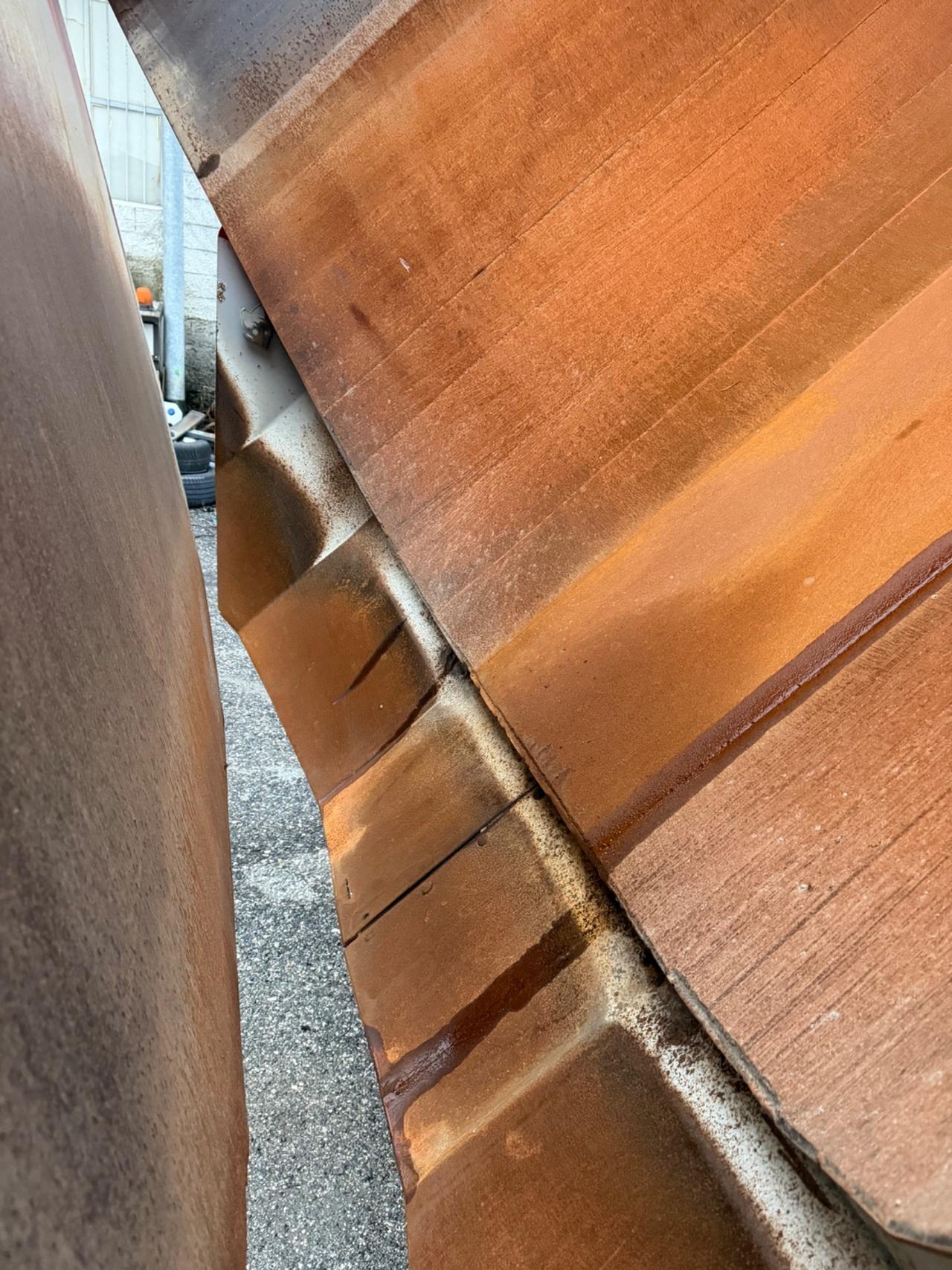 Semirimorchio Vasca Menci sa700r 2016