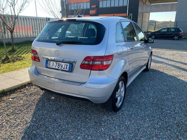 MERCEDES-BENZ B 180 AUTOMATIC Executive